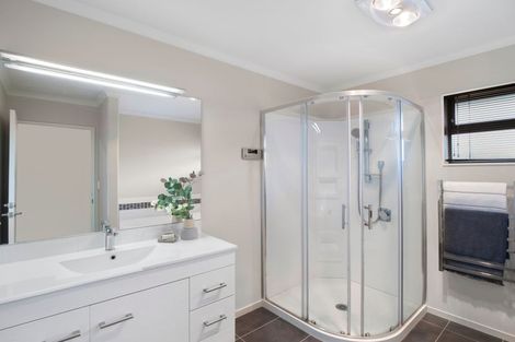 Photo of property in 20 Taiore Crescent, Marshland, Christchurch, 8083