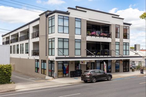 Photo of property in 204/86 Alpha Street, Cambridge, 3434