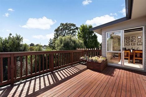 Photo of property in 28a Sycamore Drive, Sunnynook, Auckland, 0620