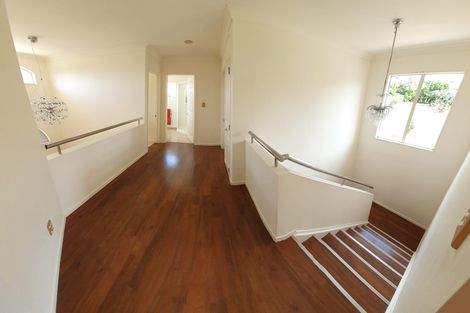 Photo of property in 47 Lagoon Way, West Harbour, Auckland, 0618