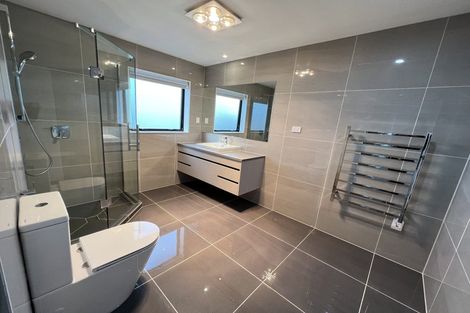 Photo of property in 55c Potter Avenue, Northcote, Auckland, 0627