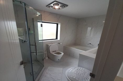 Photo of property in 1a Coletta Lane, Te Atatu South, Auckland, 0610