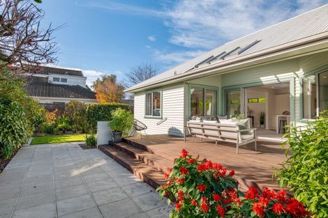 Photo of property in 100 Memorial Avenue, Ilam, Christchurch, 8053