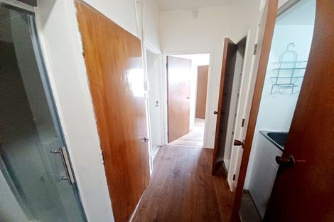 Photo of property in 30 Florence Daly Place, Mount Roskill, Auckland, 1041