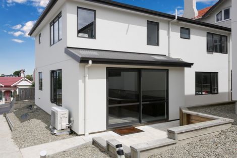 Photo of property in 80a Manor Place, Dunedin Central, Dunedin, 9016