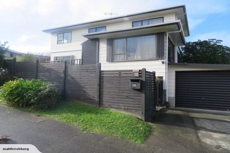 Photo of property in 32 Frobisher Street, Island Bay, Wellington, 6023