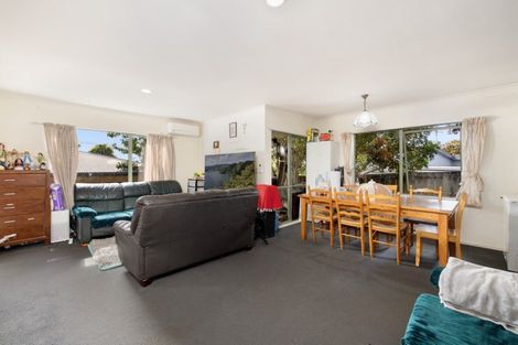 Photo of property in 80 Welcome Bay Road, Welcome Bay, Tauranga, 3112
