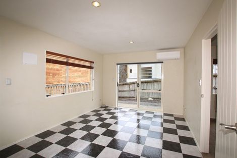 Photo of property in 26 Lismore Way, Oteha, Auckland, 0632