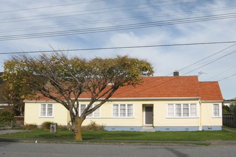 Photo of property in 130 Epuni Street, Epuni, Lower Hutt, 5011