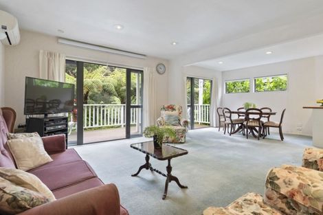 Photo of property in 3/12 Herons Way, Northcote, Auckland, 0627