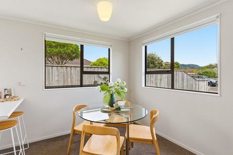 Photo of property in 27 Oriwa Street, Waikanae, 5036