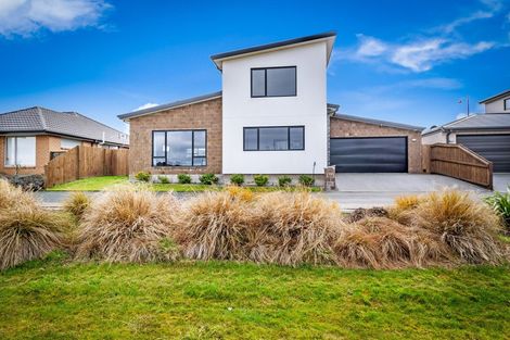 Photo of property in 19 Tangy Loch Lane, Broomfield, Christchurch, 8042