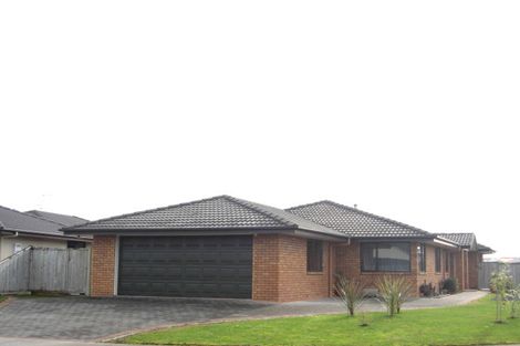 Photo of property in 5 Fencourt Place, Rototuna North, Hamilton, 3210