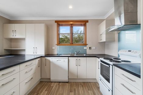 Photo of property in 307 Shakespeare Street, Leamington, Cambridge, 3432