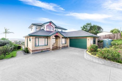 Photo of property in 84 Luckens Road, West Harbour, Auckland, 0618