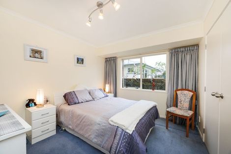 Photo of property in 1 Eton Place, Terrace End, Palmerston North, 4410