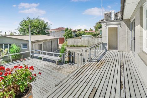 Photo of property in 233 Cambridge Road, Hillcrest, Hamilton, 3216