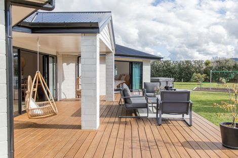 Photo of property in 60 Racecourse Road, Whitianga, 3510