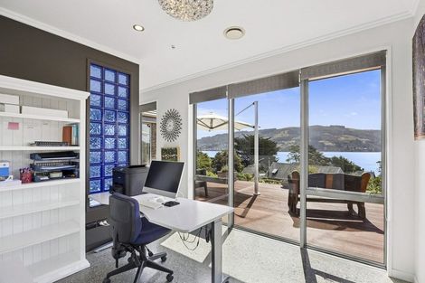 Photo of property in 28 Barling Street, Macandrew Bay, Dunedin, 9014