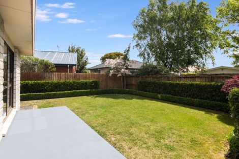 Photo of property in 2/27 Mortlake Street, Islington, Christchurch, 8042