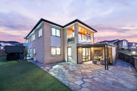 Photo of property in 2 Platinum Rise, Ranui, Auckland, 0612