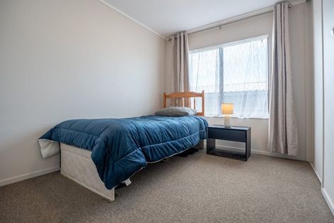 Photo of property in 1/13 Madigan Place, Glendene, Auckland, 0602