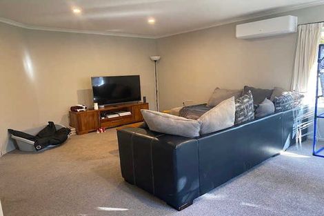 Photo of property in 2 Applecross Lane, Harewood, Christchurch, 8051