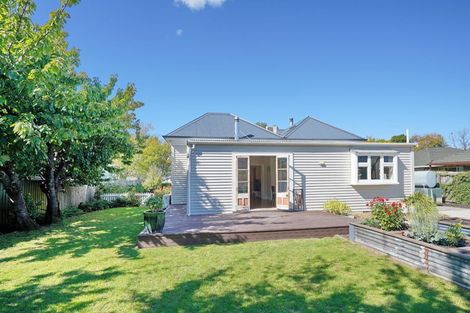 Photo of property in 11 Isabella Place, Waltham, Christchurch, 8011