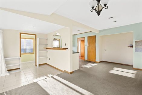 Photo of property in 11 Tomin Road, Glenview, Hamilton, 3206