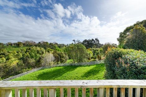 Photo of property in 34 Ruapehu Drive, Fitzherbert, Palmerston North, 4410