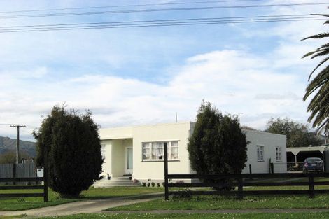 Photo of property in 16 Julyan Street, Shannon, 4821