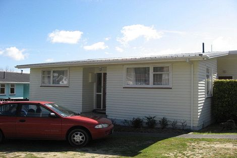 Photo of property in 39 Antrim Crescent, Wainuiomata, Lower Hutt, 5014