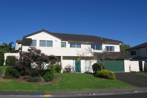 Photo of property in 2 Harbour Lights Close, West Harbour, Auckland, 0618