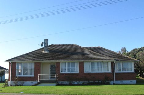 Photo of property in 10 Fantame Street, Cannons Creek, Porirua, 5024