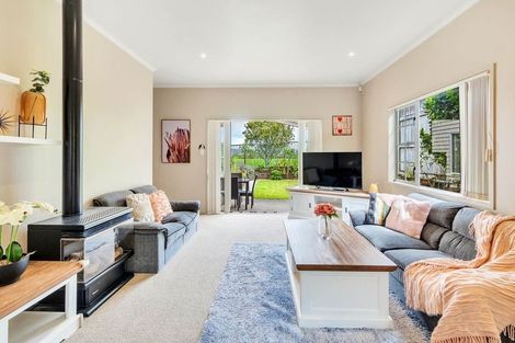 Photo of property in 12 Mulvaney Crescent, Henderson, Auckland, 0612
