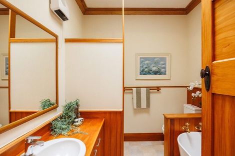 Photo of property in 7 Saint Johns Avenue, Palmerston North, 4414