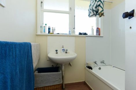 Photo of property in 413 Kotuku Street, Camberley, Hastings, 4120