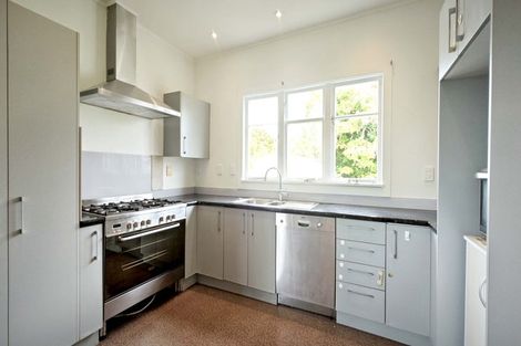 Photo of property in 85 Nile Road, Milford, Auckland, 0620