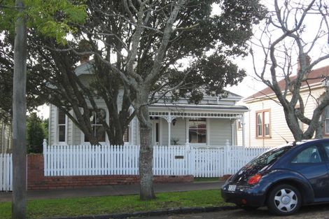 Photo of property in 13 Burnley Terrace, Mount Eden, Auckland, 1024
