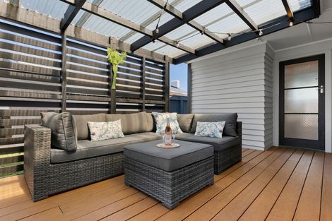 Photo of property in 2 Epsom Road, Mount Maunganui, 3116