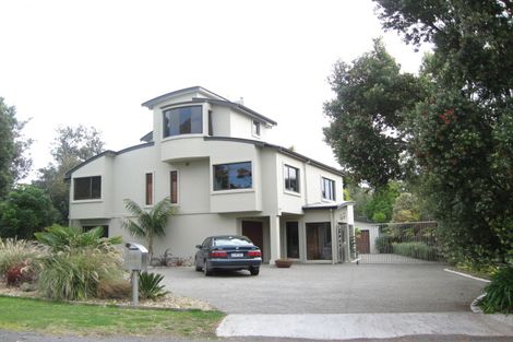 Photo of property in 30 Gordon Road, Te Awanga, 4102