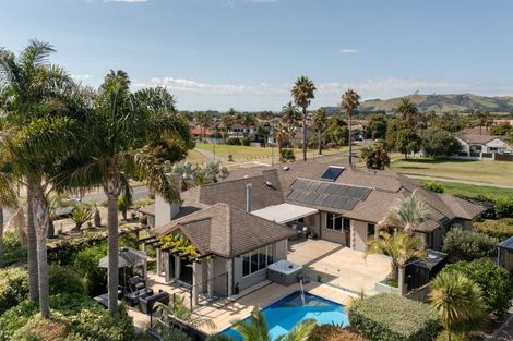Photo of property in 82 Palm Beach Boulevard, Papamoa Beach, Papamoa, 3118