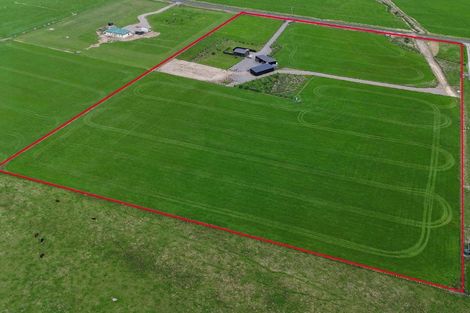 Photo of property in 490 Maharahara Road, Dannevirke, 4972