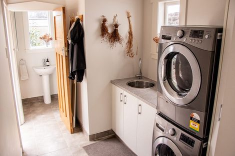 Photo of property in 13 Trevor Terrace, Newtown, Wellington, 6021