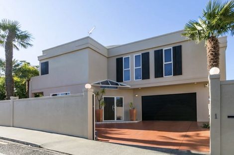 Photo of property in 1b Lincoln Road, Bluff Hill, Napier, 4110