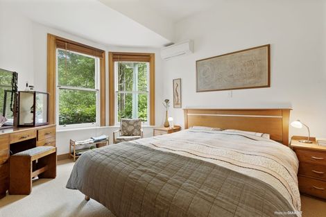 Photo of property in 110 Parkvale Road, Karori, Wellington, 6012