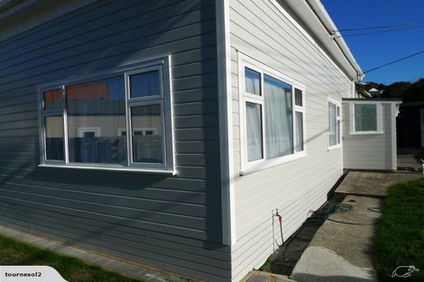 Photo of property in 15 Moselle Street, Island Bay, Wellington, 6023