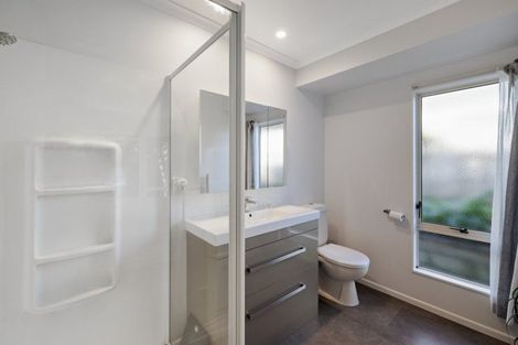 Photo of property in 1 Donnington Place, Bethlehem, Tauranga, 3110