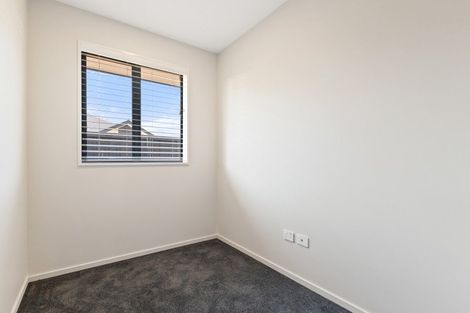 Photo of property in 130 Shillingford Boulevard, Rolleston, 7615