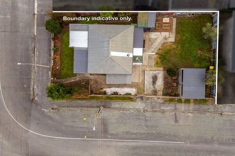 Photo of property in 12 Rhodes Street, Waimate, 7924